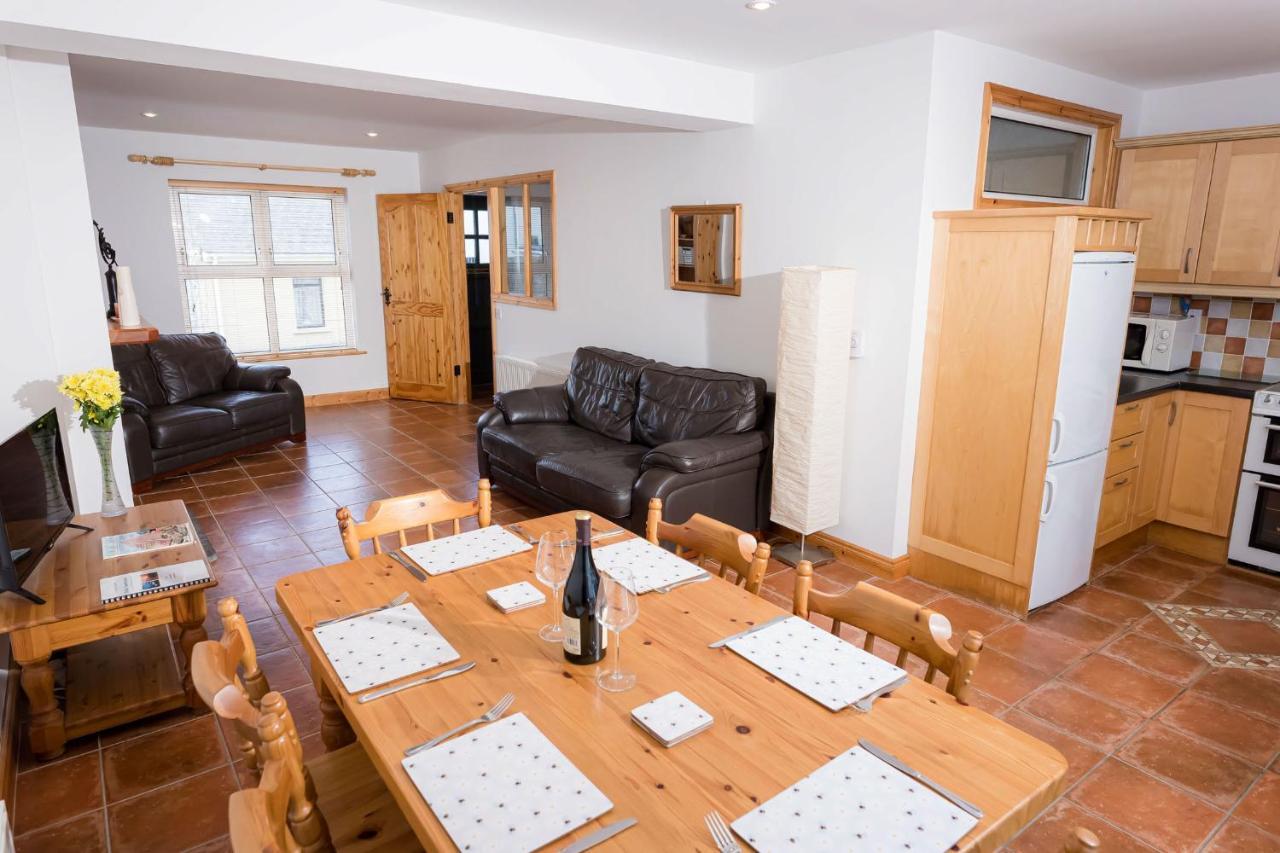 Kilkee Townhouse By Trident Holiday Homes Buitenkant foto