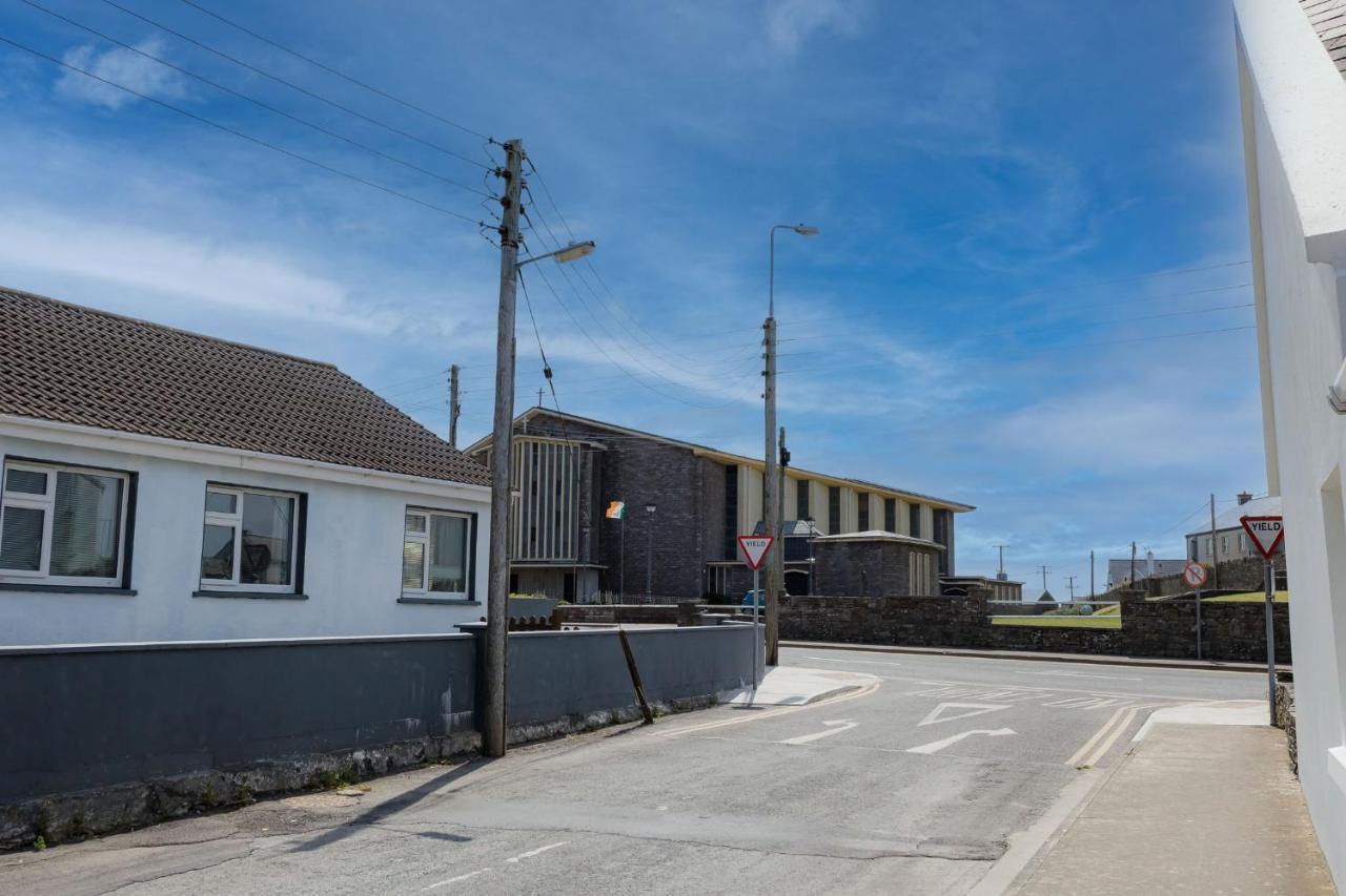 Kilkee Townhouse By Trident Holiday Homes Buitenkant foto