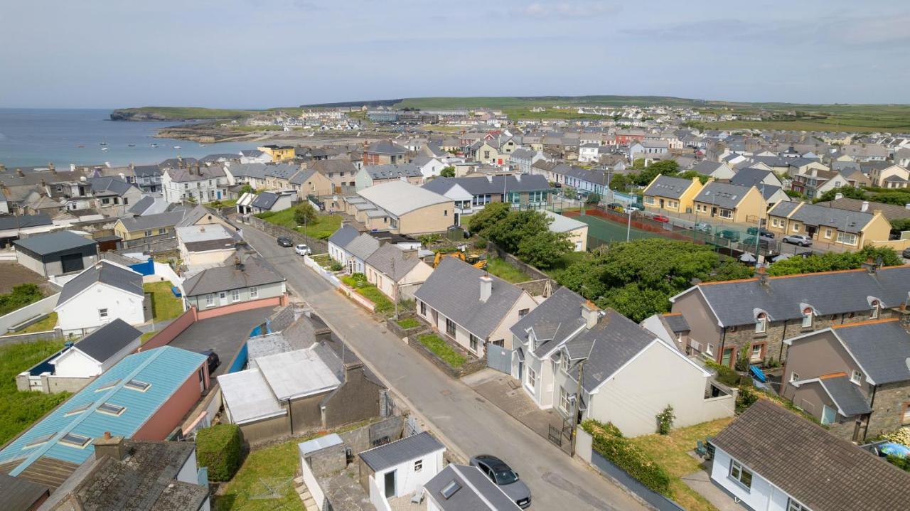 Kilkee Townhouse By Trident Holiday Homes Buitenkant foto